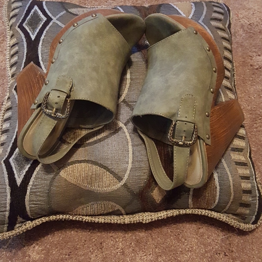 Shoes